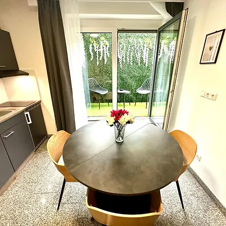 公寓 Luxx Home Apartments Ulm - Naehe Universitaet-Kliniken-Parken-Kueche-Wlan 乌尔姆